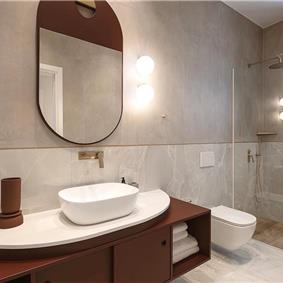 5 bedroom villa with indoor and outdoor pool in Chania town, sleeps 10